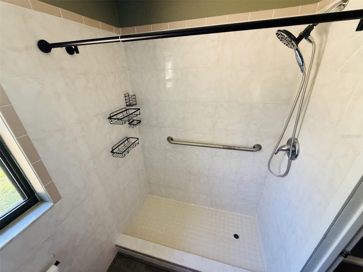 39048 BLUE JAY AVENUE — photo 29 of 30