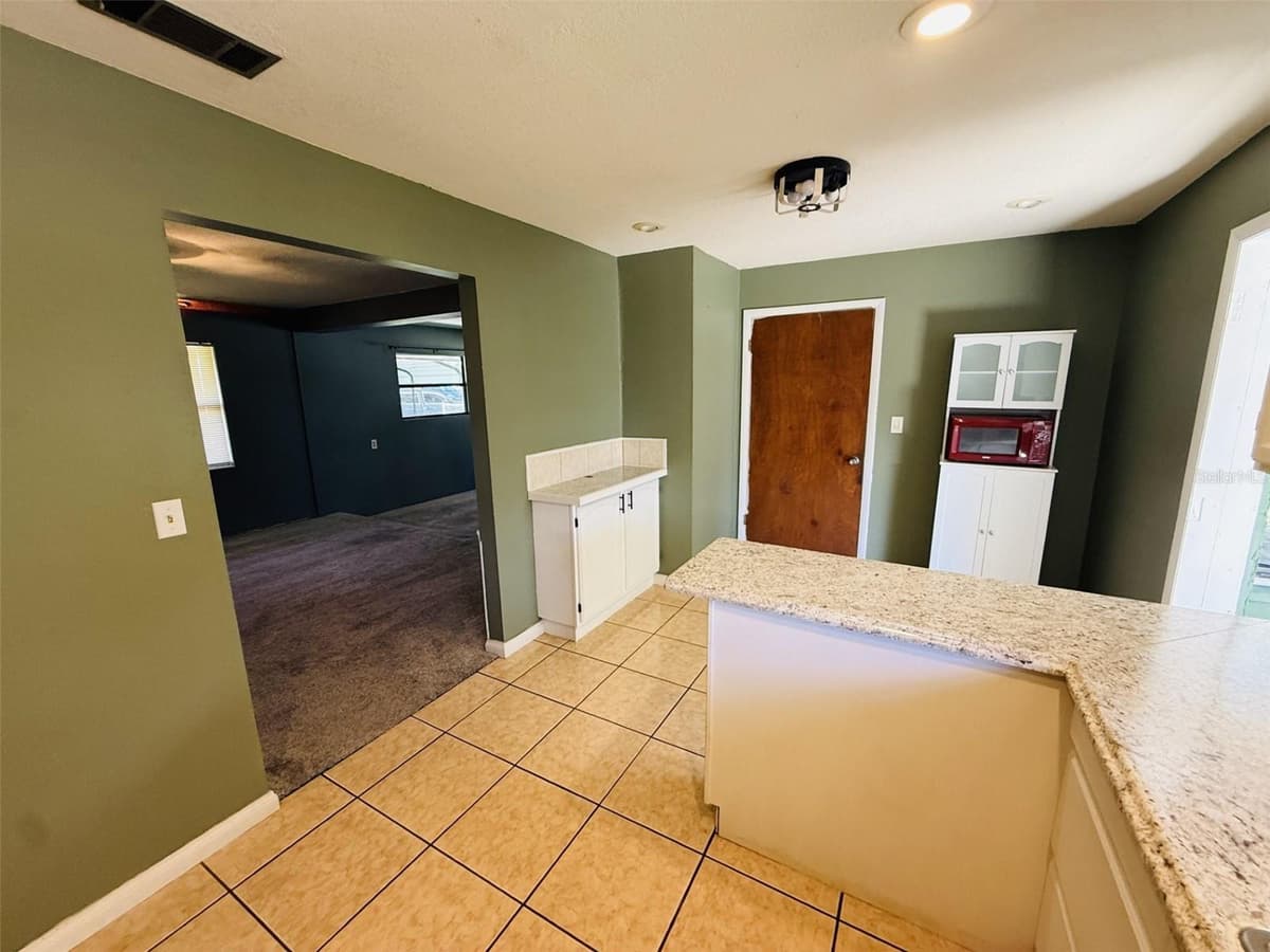 39048 BLUE JAY AVENUE — photo 24 of 30