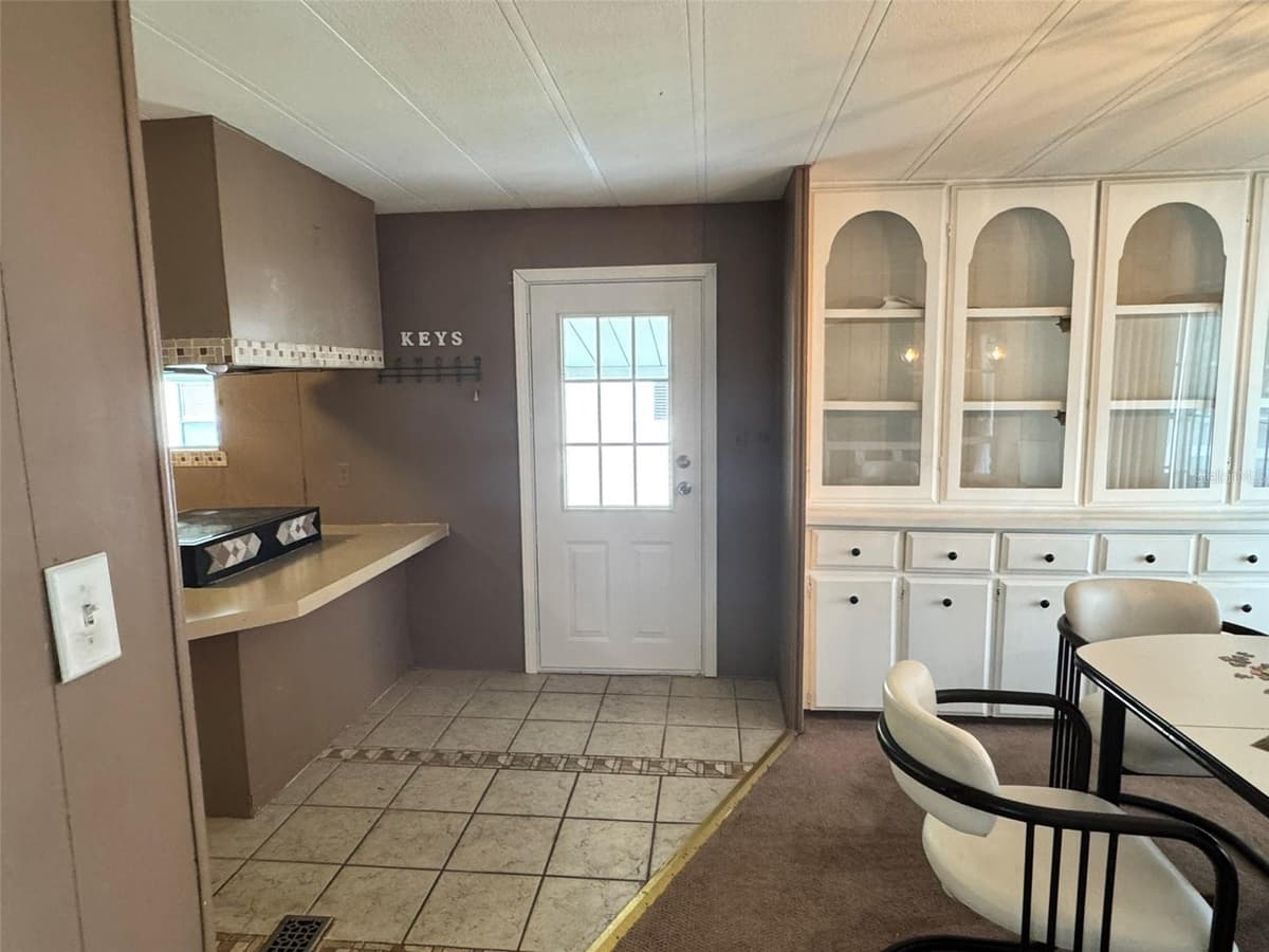12501 ULMERTON ROAD — photo 32 of 36