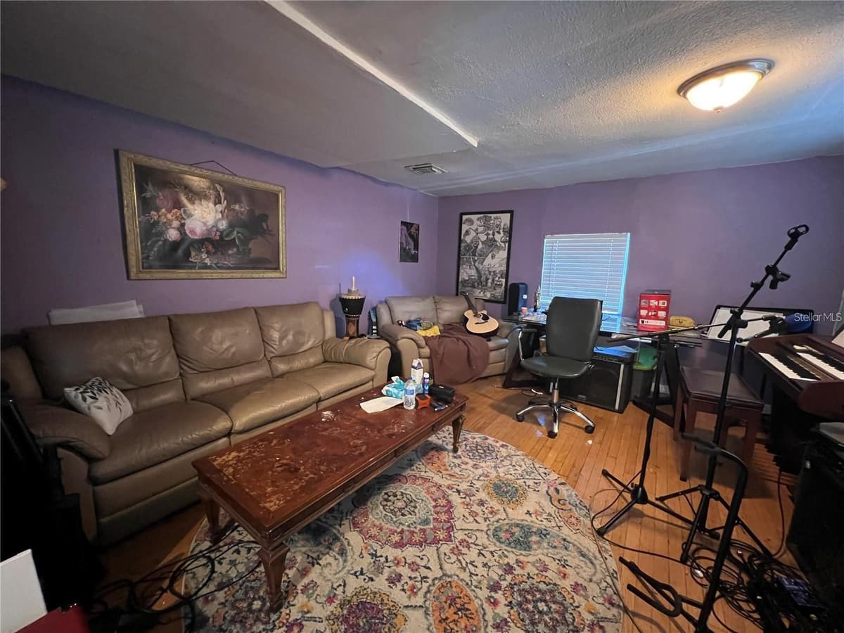 8106 BROOKS STREET — photo 3 of 10