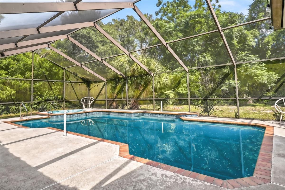 2112 MEADOW LARK ROAD — photo 45 of 53