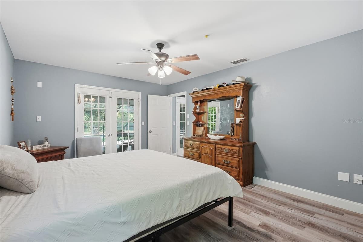 2112 MEADOW LARK ROAD — photo 28 of 53