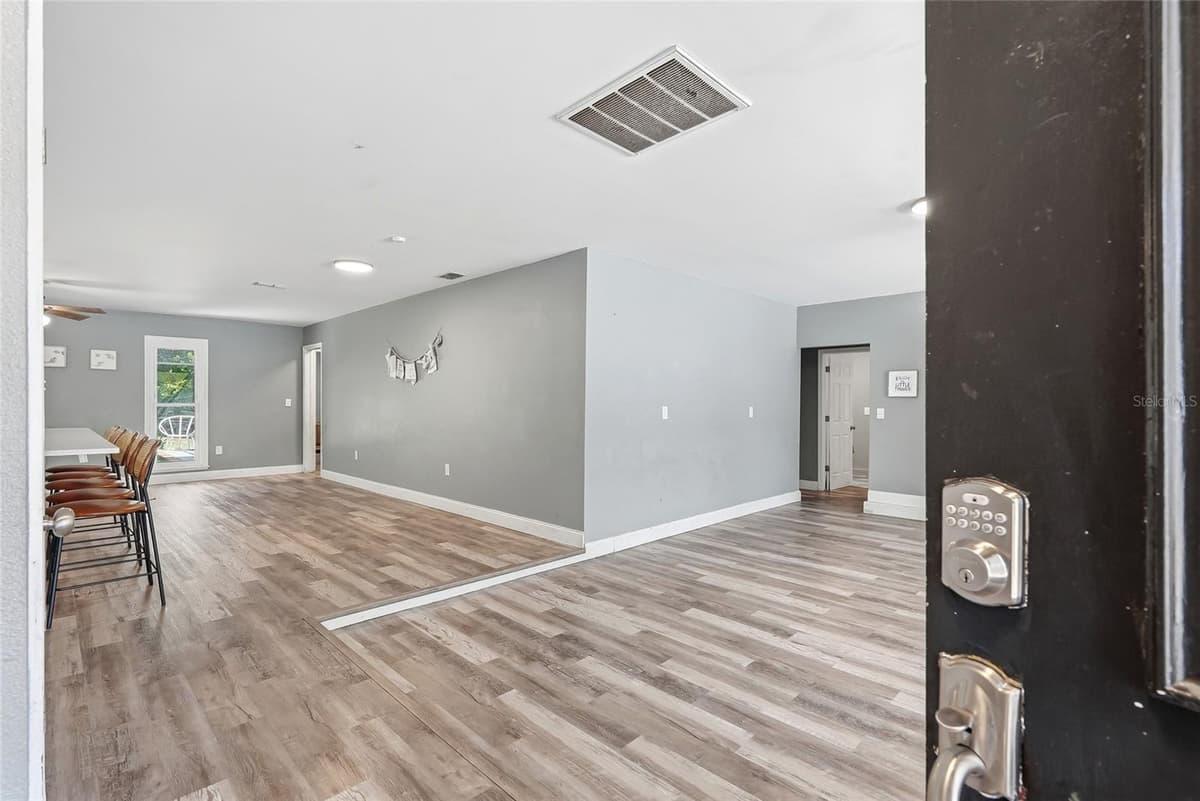 2112 MEADOW LARK ROAD — photo 8 of 53