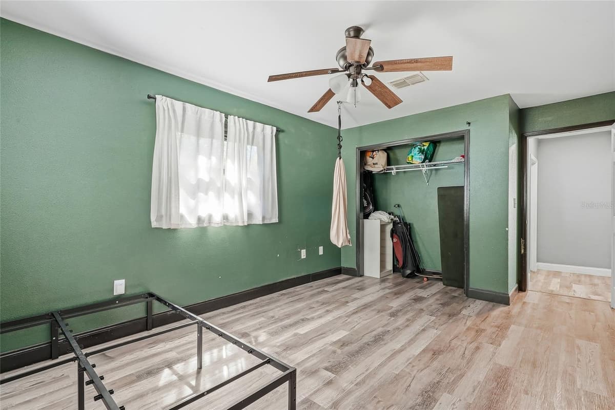 2112 MEADOW LARK ROAD — photo 32 of 53