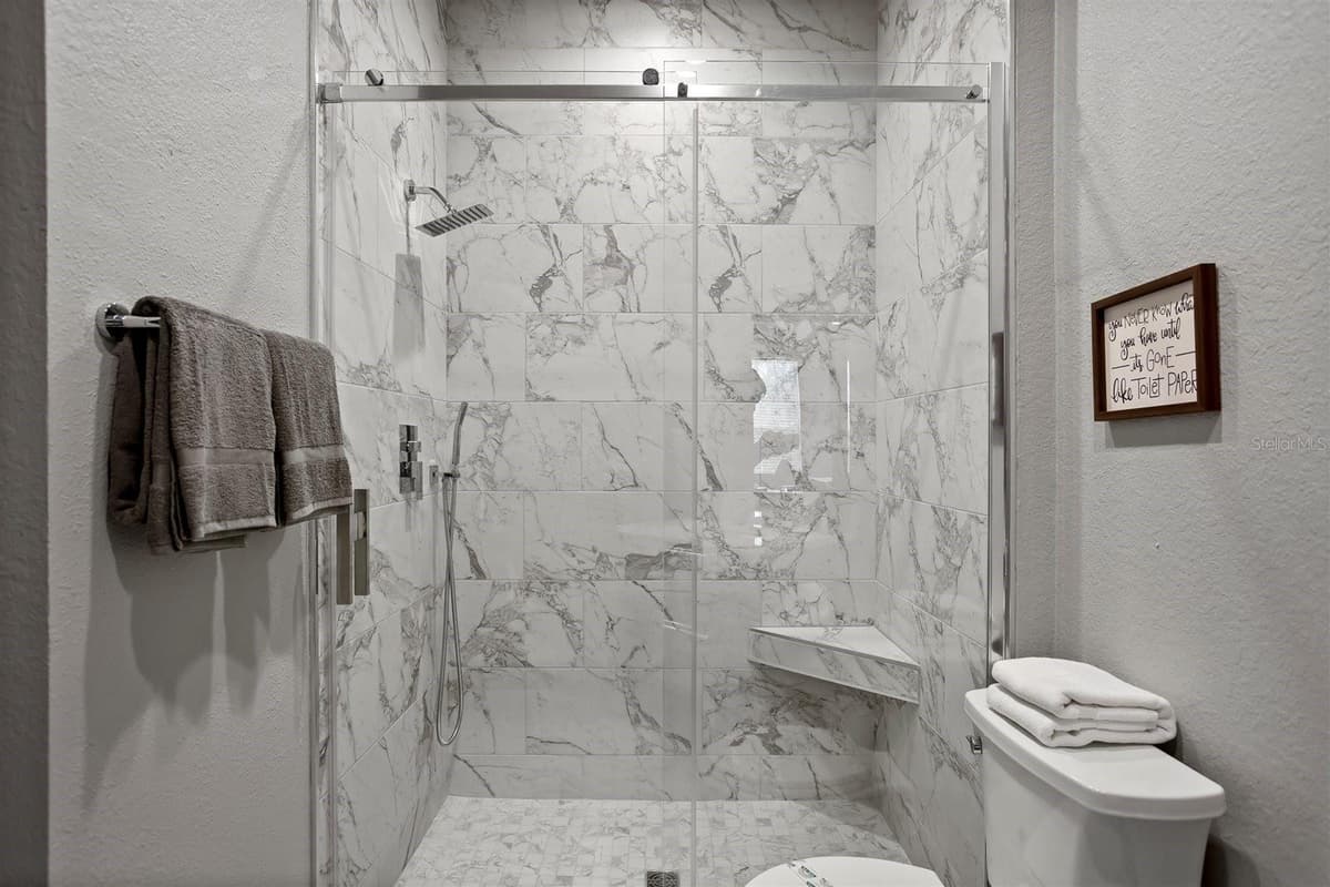 7675 COMROW ST — photo 16 of 34