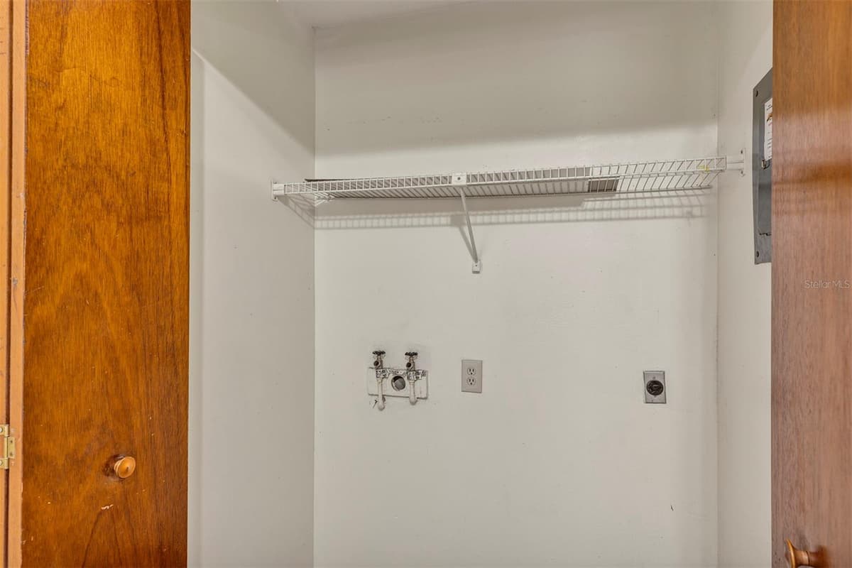 3800 17TH COURT — photo 15 of 40