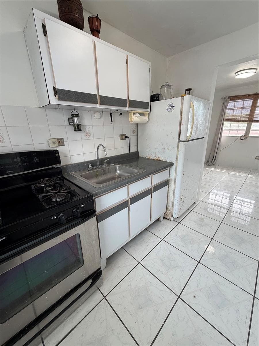 263 Calle 24 ALTURAS DE CAMPO RICO — photo 3 of 10