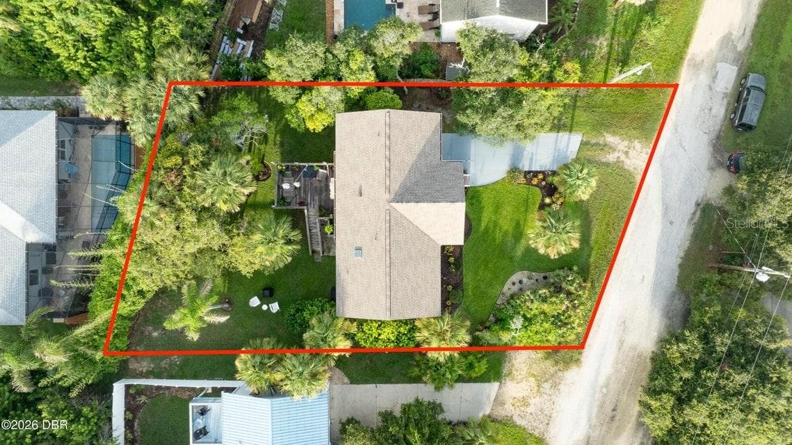 124 AVALON DRIVE — photo 31 of 35