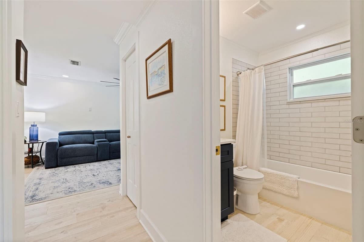 5711 VENETIAN BOULEVARD — photo 17 of 44