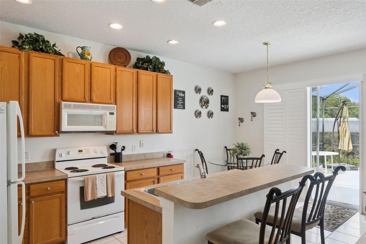 1020 PINE RIDGE DRIVE — photo 13 of 39