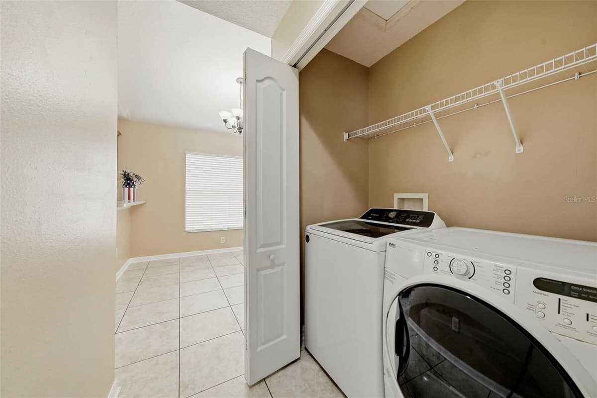 925 WINDTON OAK DRIVE — photo 20 of 60