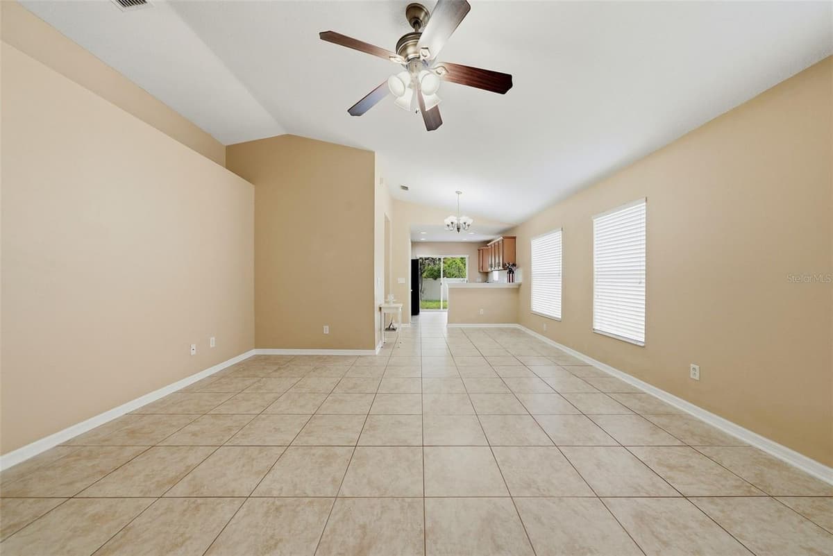 925 WINDTON OAK DRIVE — photo 8 of 60