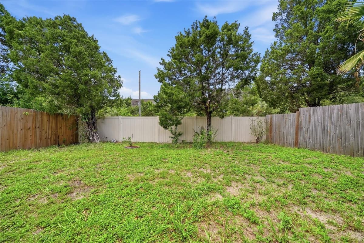 925 WINDTON OAK DRIVE — photo 42 of 60