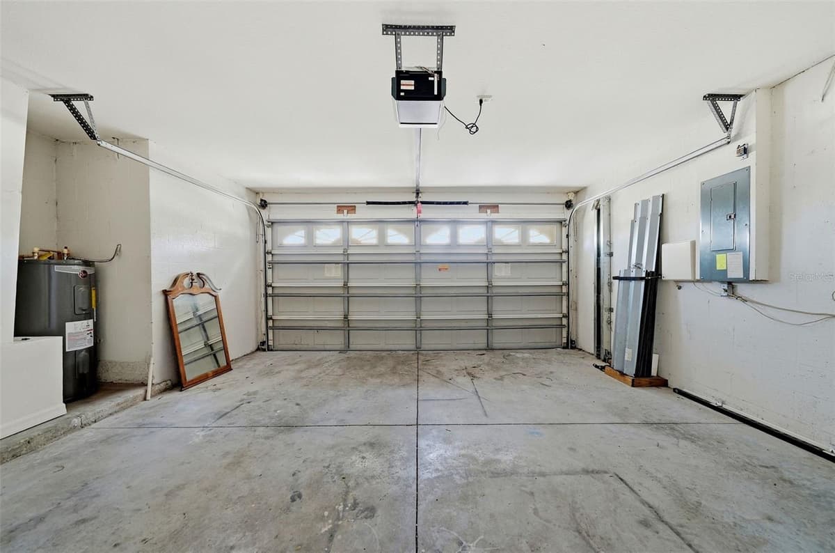 925 WINDTON OAK DRIVE — photo 44 of 60