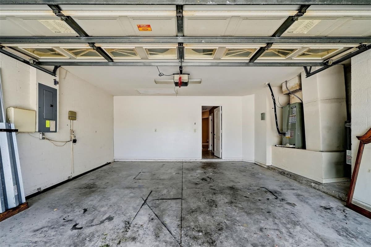 925 WINDTON OAK DRIVE — photo 43 of 60