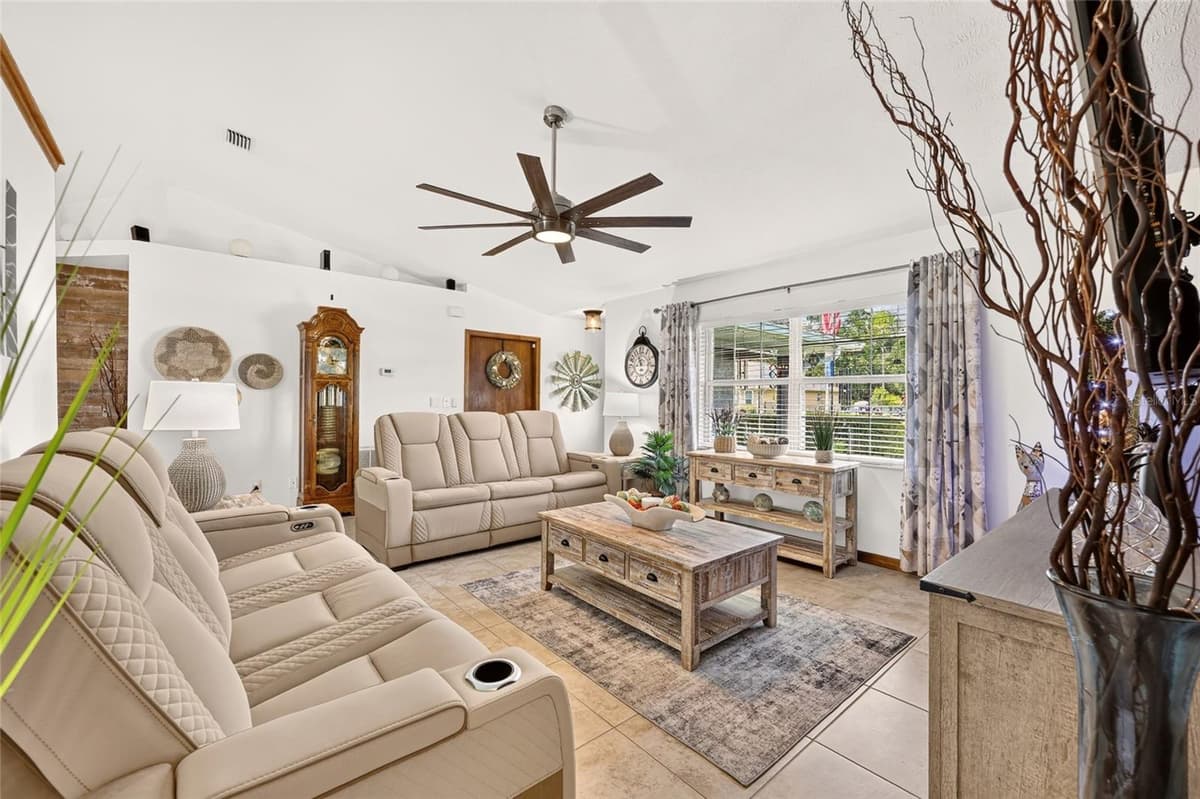 11631 84TH AVENUE — photo 7 of 45