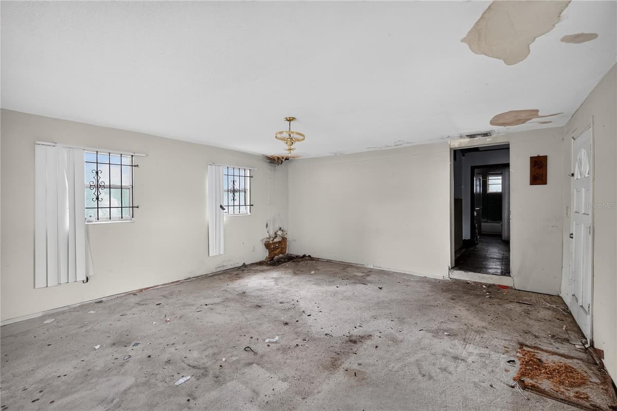 3504 LINDELL AVENUE — photo 6 of 30