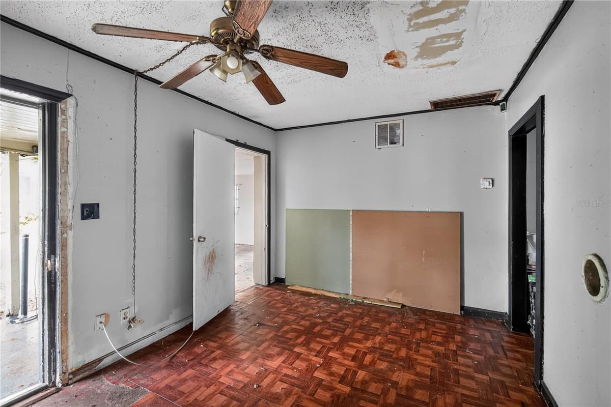 3504 LINDELL AVENUE — photo 16 of 30