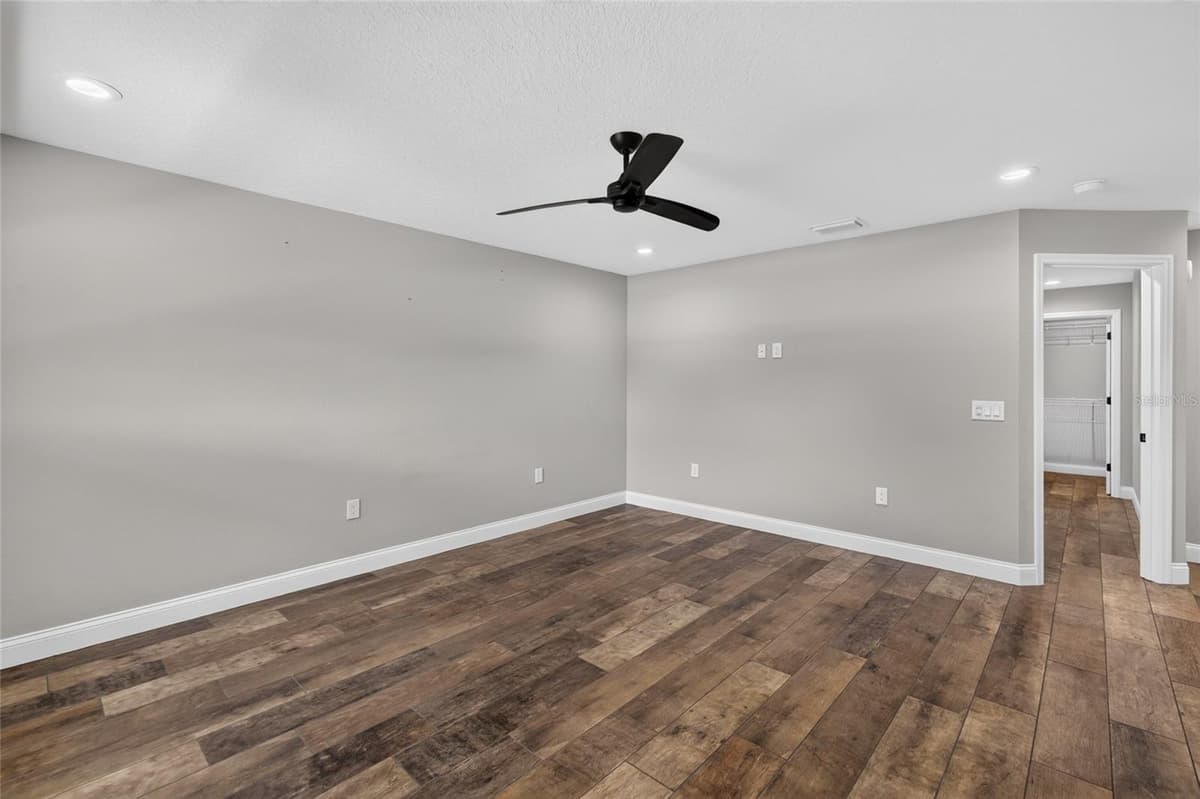 6631 THORNHILL ROAD — photo 4 of 24