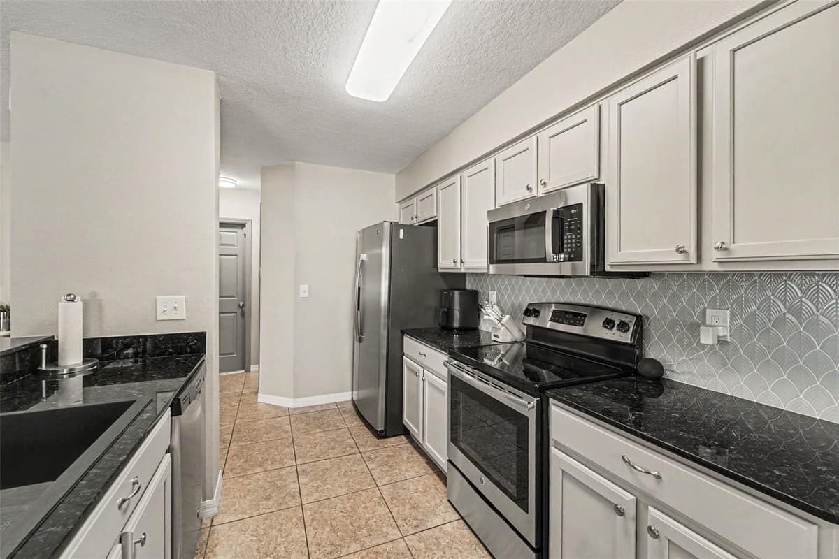 3419 CARDINAL FEATHER DRIVE — photo 7 of 31