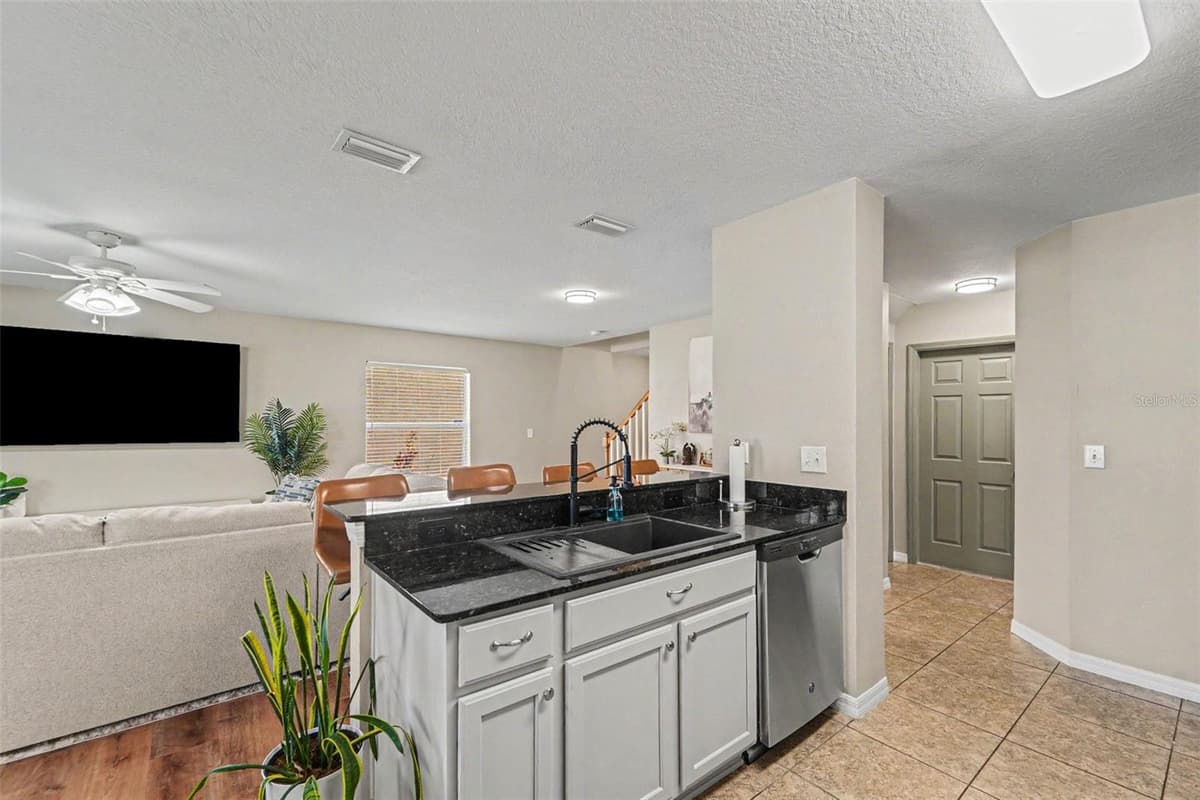 3419 CARDINAL FEATHER DRIVE — photo 8 of 31