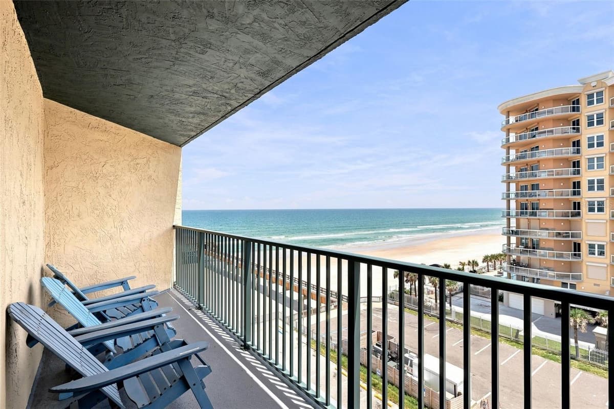 3647 ATLANTIC AVENUE — photo 4 of 33