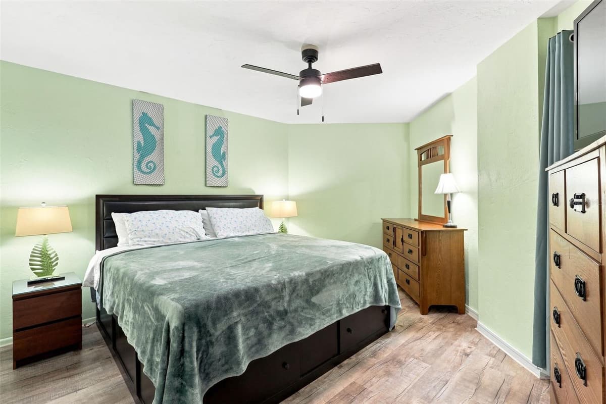 3647 ATLANTIC AVENUE — photo 7 of 33
