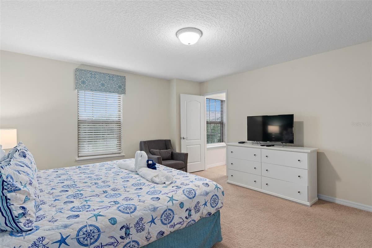 1517 MUMBAI WAY — photo 33 of 44