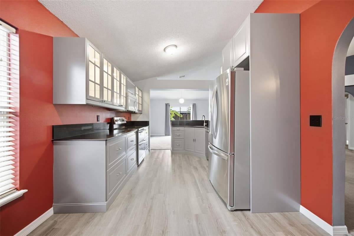 10412 FLY FISHING STREET — photo 14 of 55