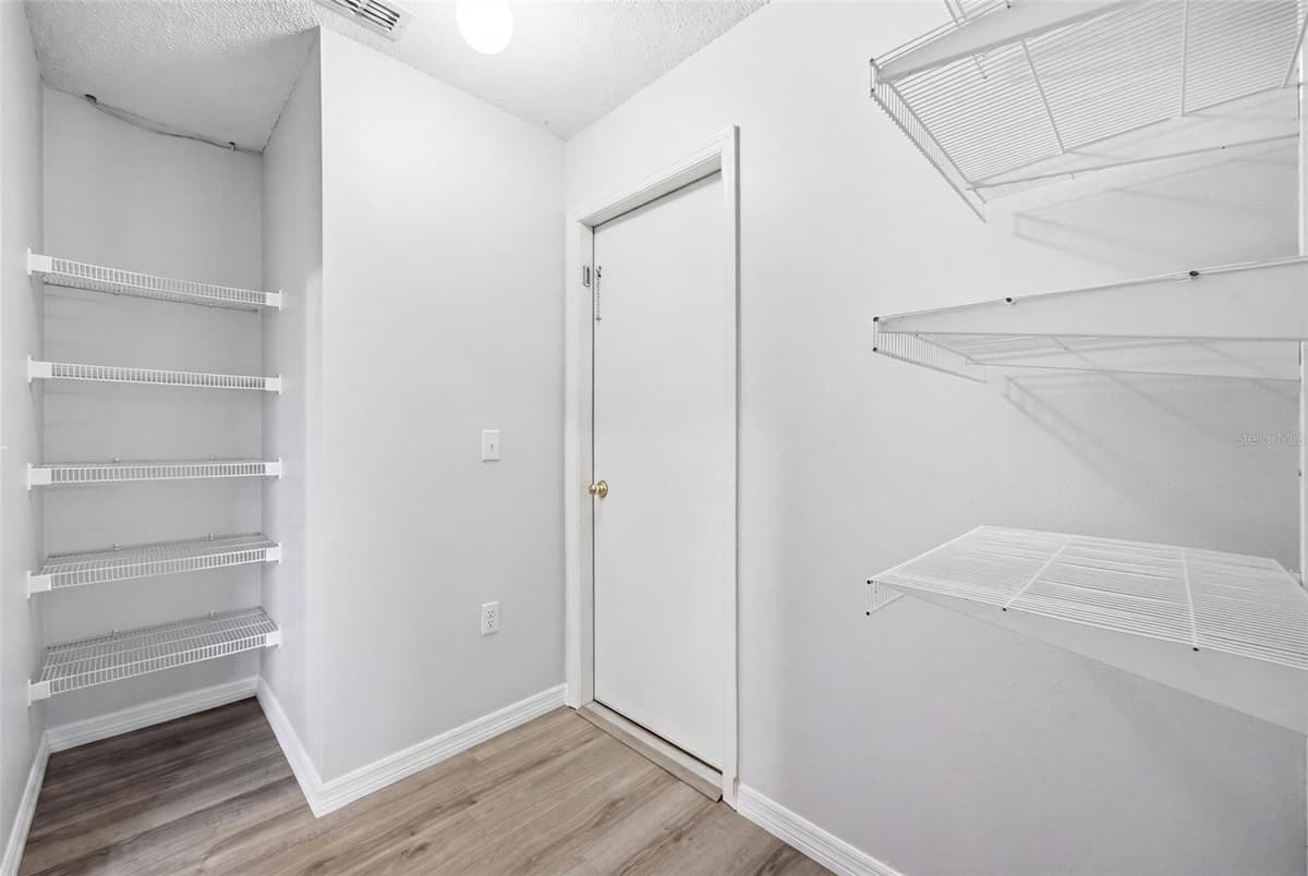 10412 FLY FISHING STREET — photo 13 of 55