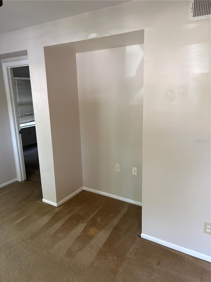 486 PIN OAK PLACE — photo 25 of 37