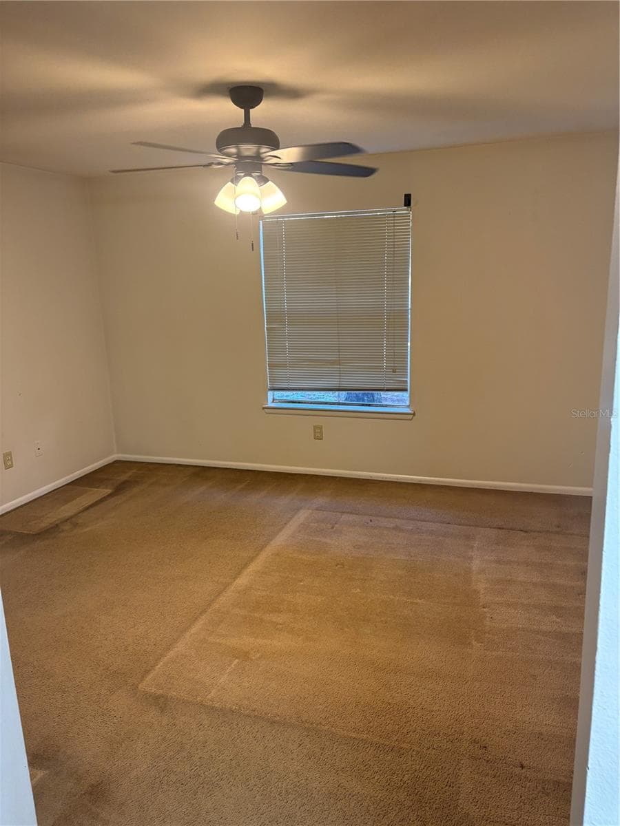 486 PIN OAK PLACE — photo 30 of 37