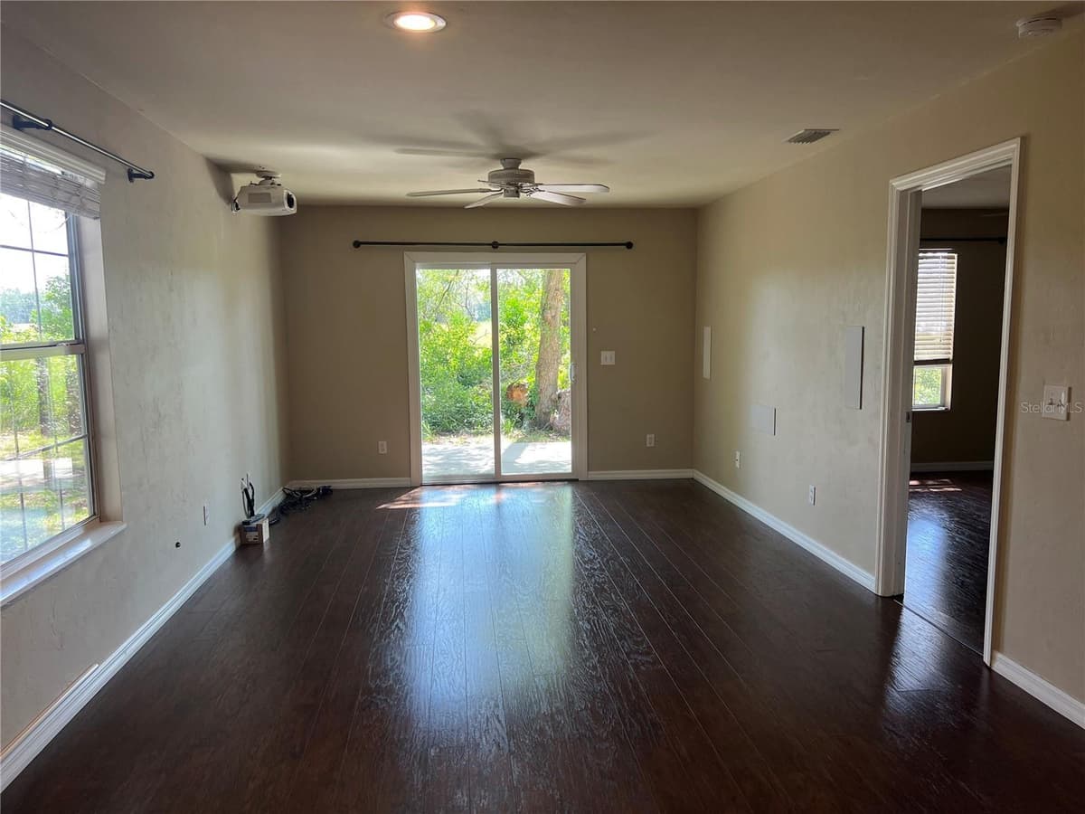 17417 222ND STREET — photo 4 of 44