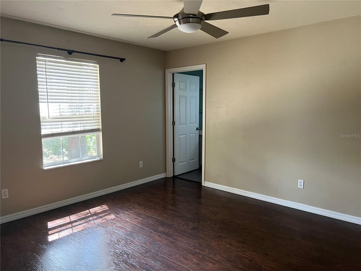 17417 222ND STREET — photo 17 of 44