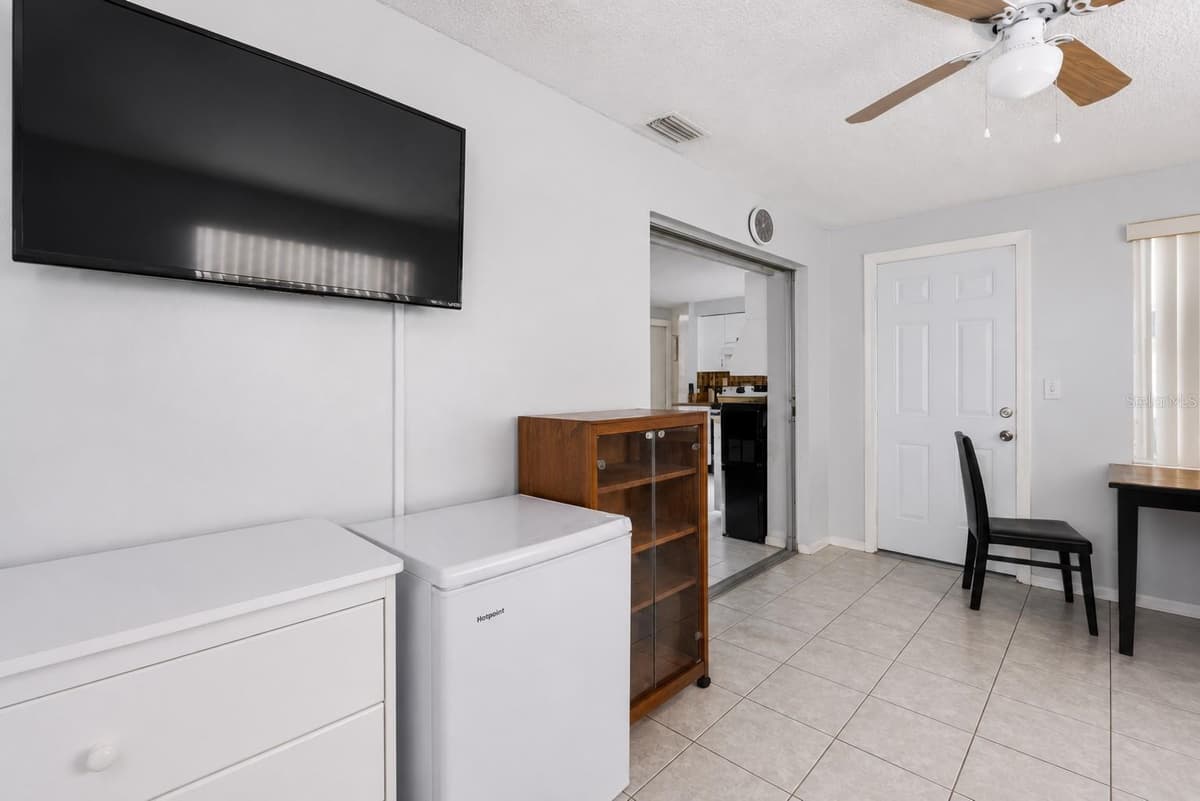 3302 ROCK ROYAL DRIVE — photo 8 of 19