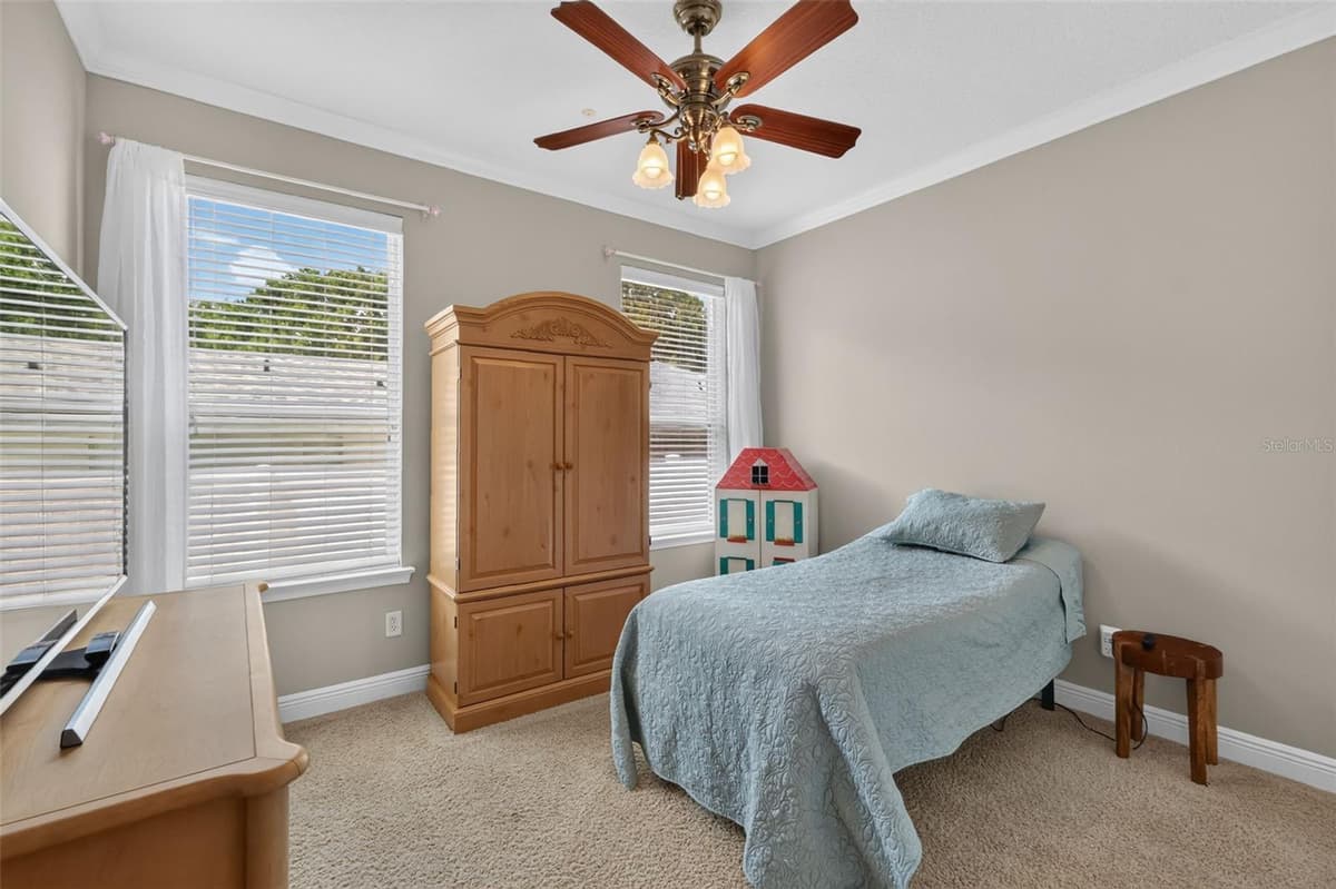 4260 58TH AVENUE — photo 35 of 53