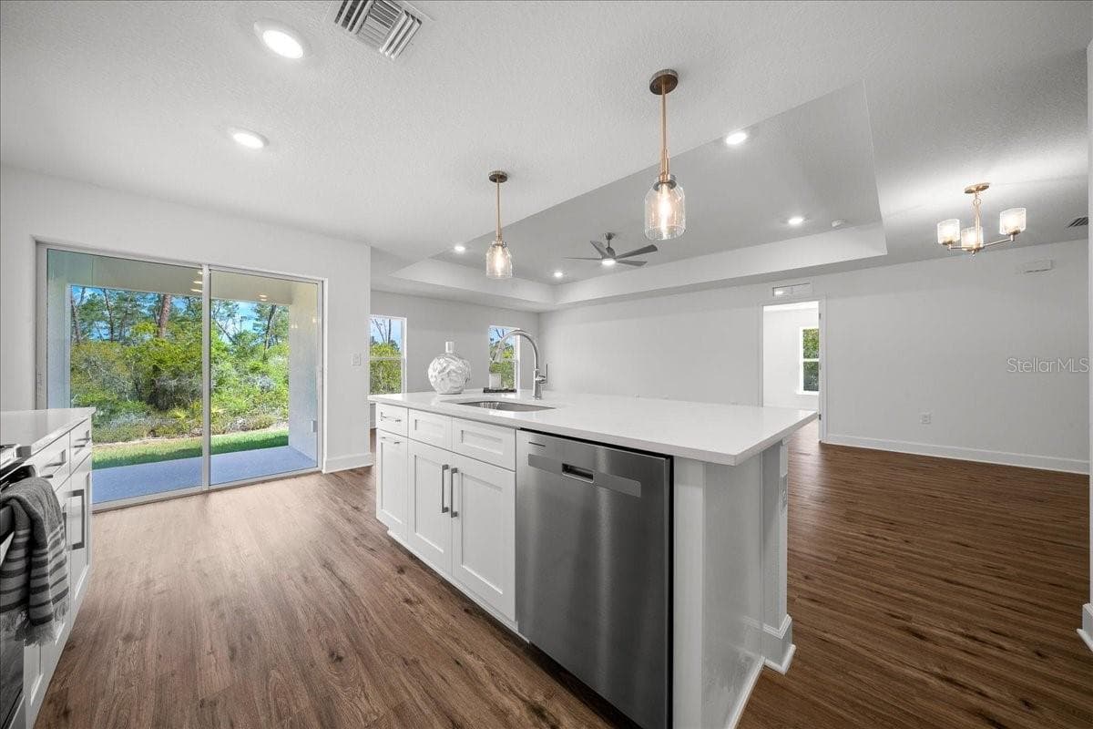 6241 FREEPORT DRIVE — photo 45 of 57