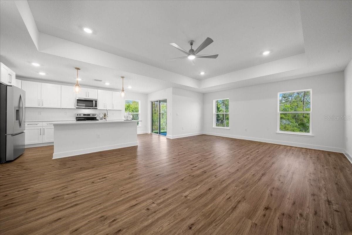 6241 FREEPORT DRIVE — photo 27 of 57