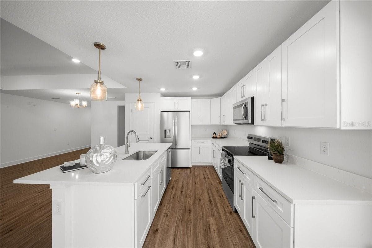 6241 FREEPORT DRIVE — photo 42 of 57