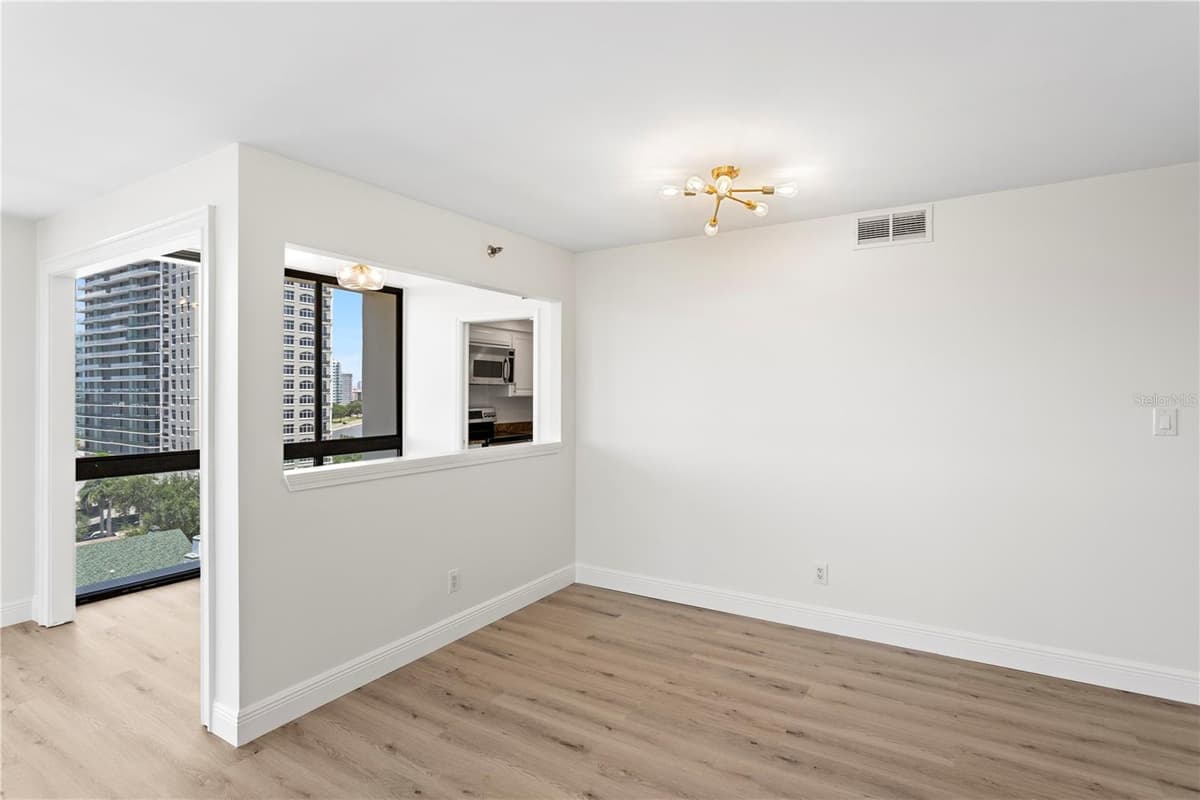 3301 BAYSHORE BOULEVARD — photo 17 of 56