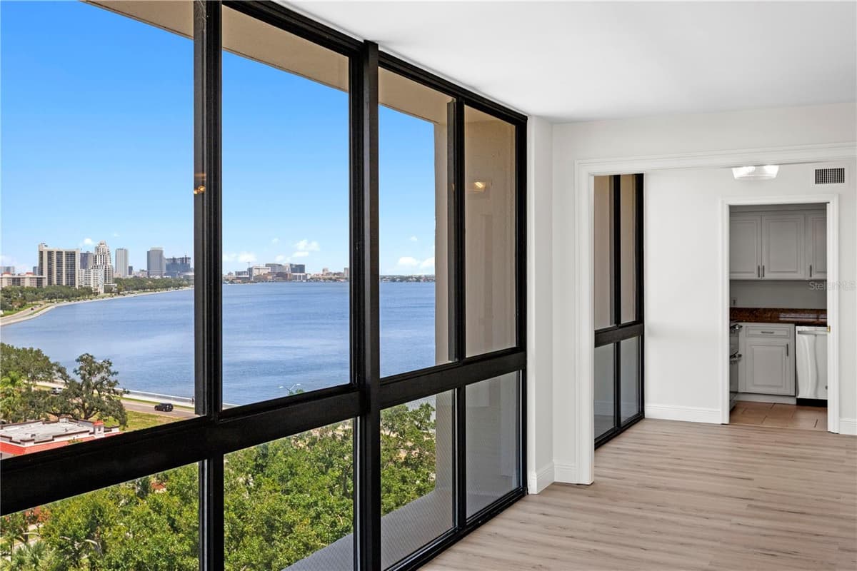 3301 BAYSHORE BOULEVARD — photo 5 of 56
