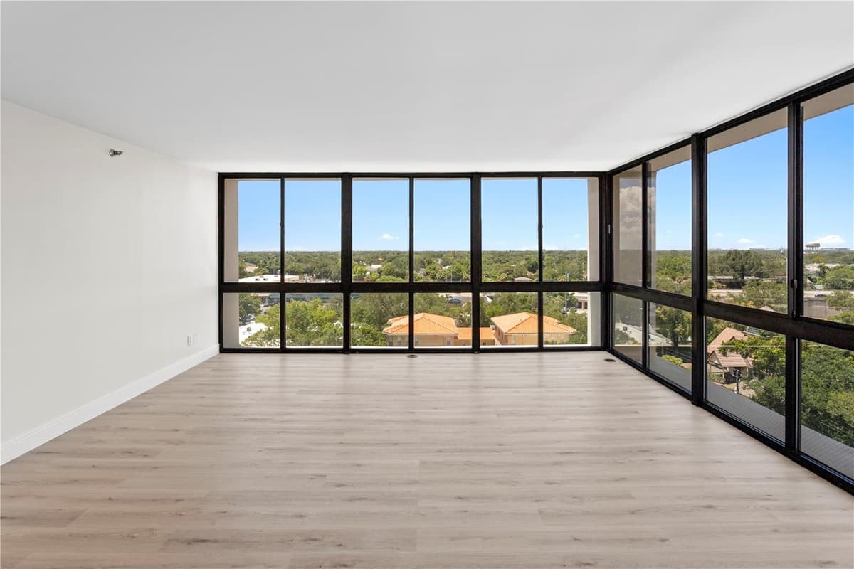 3301 BAYSHORE BOULEVARD — photo 11 of 56