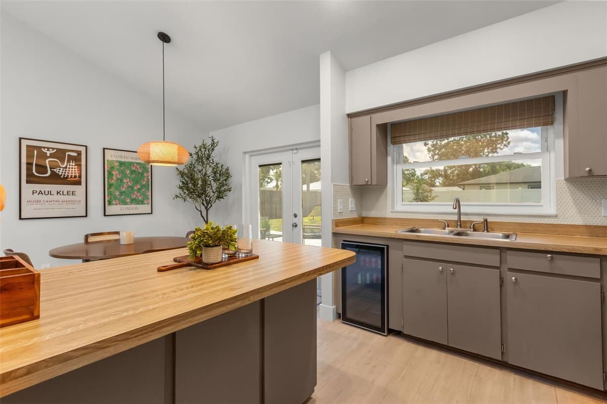 7384 GRAND AVENUE — photo 7 of 25