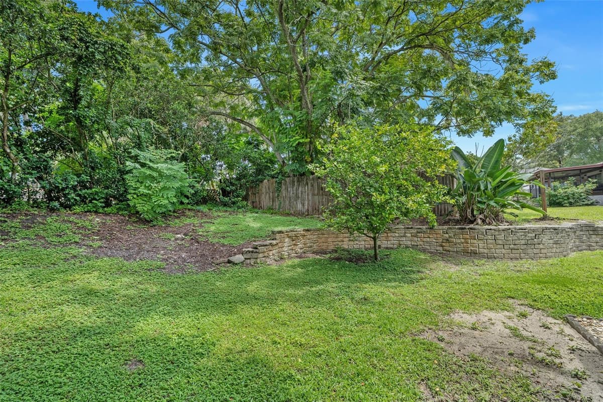 981 LAUREL OAKS LANE — photo 24 of 26
