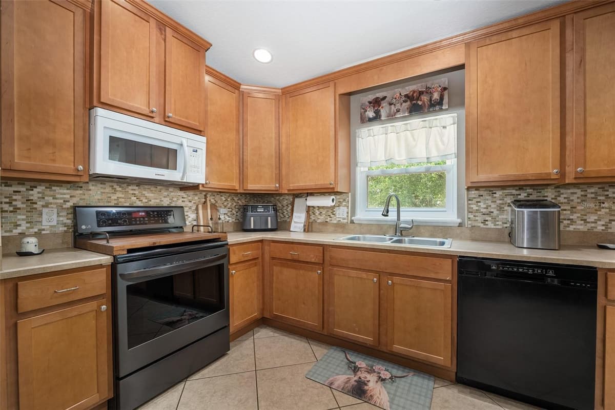 981 LAUREL OAKS LANE — photo 8 of 26