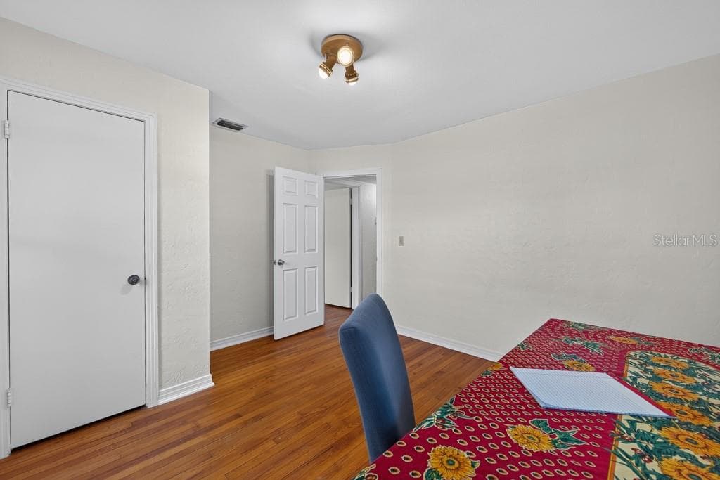 4306 GRADY AVENUE — photo 27 of 49