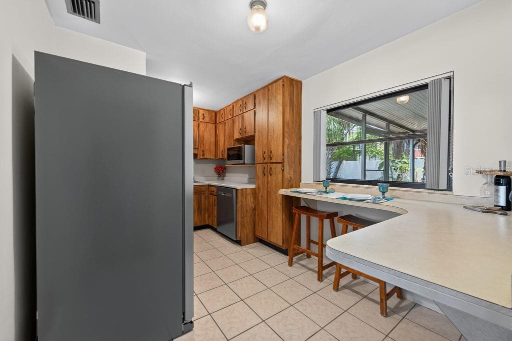 4306 GRADY AVENUE — photo 12 of 49