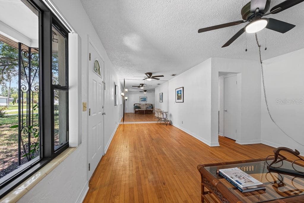 4306 GRADY AVENUE — photo 3 of 49