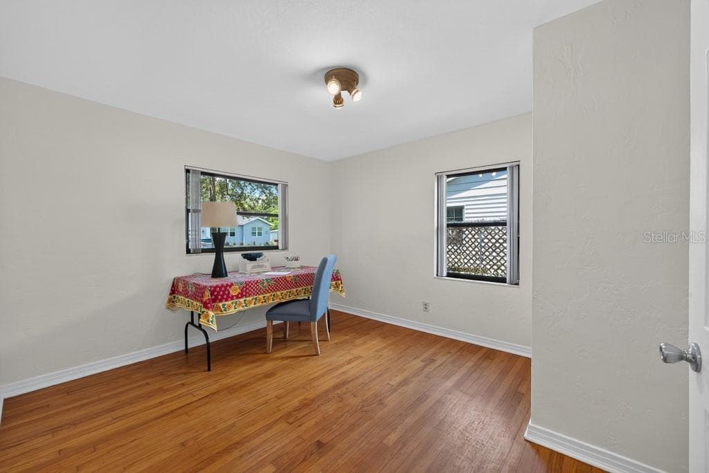4306 GRADY AVENUE — photo 25 of 49