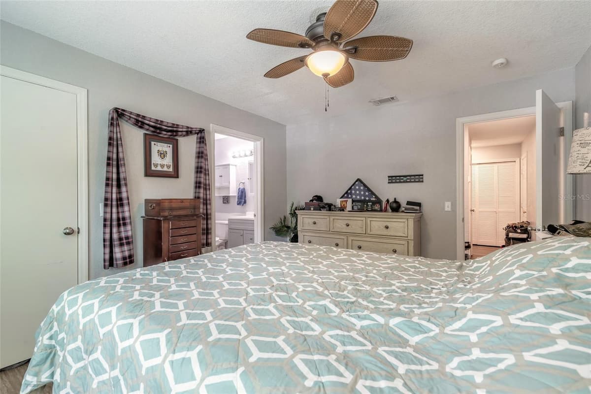 1401 PALMETTO AVENUE — photo 10 of 17